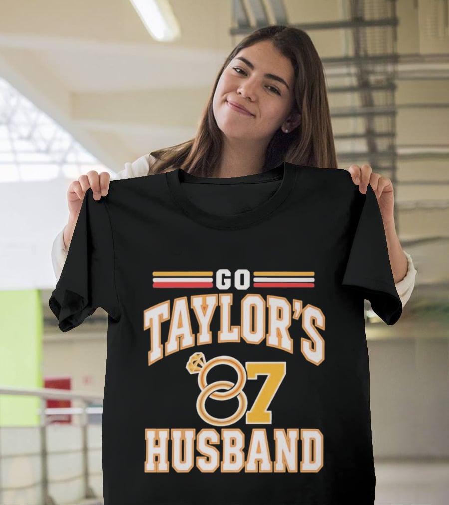 Go Taylor's Husband 87 Football Fan Cheer With Ring Motif T-Shirt