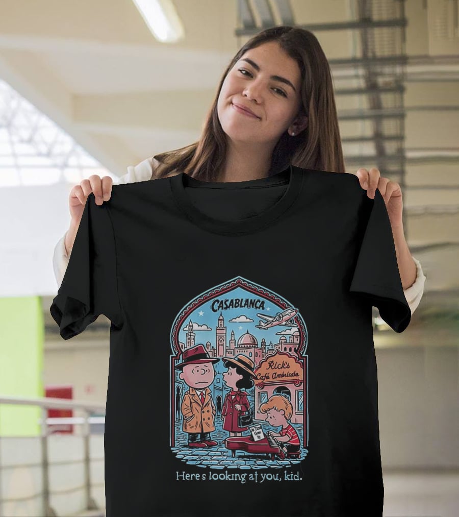 Charlie Brown Lucy Linus Peanuts Casablanca Rick's Café Americain Here's Looking At You Kid T-Shirt