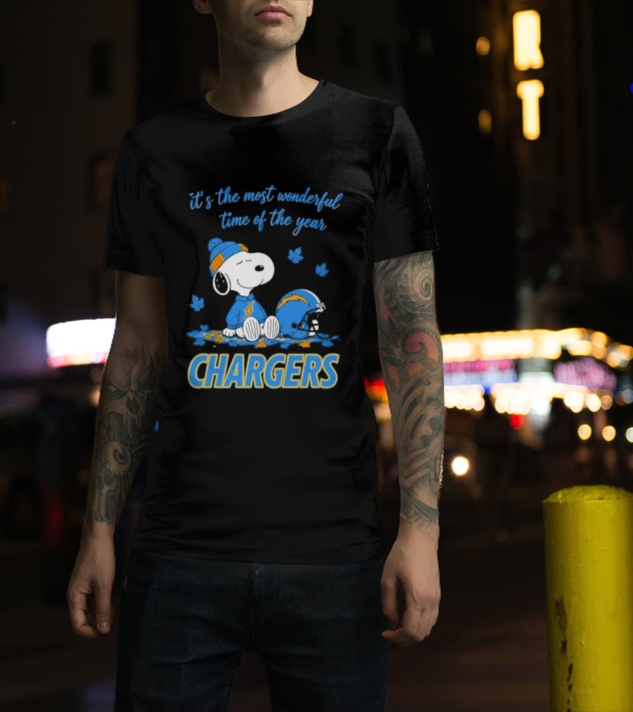 It's The Most Wonderful Time Of The Year Los Angeles Chargers Snoopy Sitting Helmet Falling Leaves T-Shirt