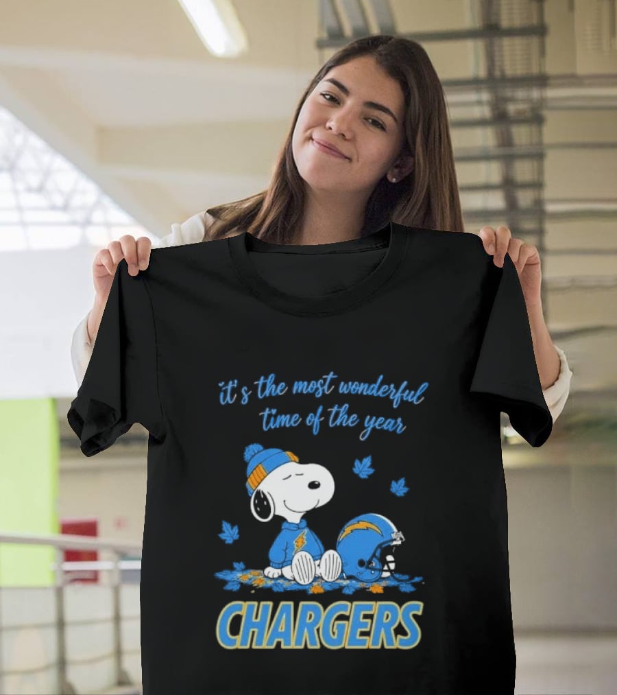It's The Most Wonderful Time Of The Year Los Angeles Chargers Snoopy Sitting Helmet Falling Leaves T-Shirt