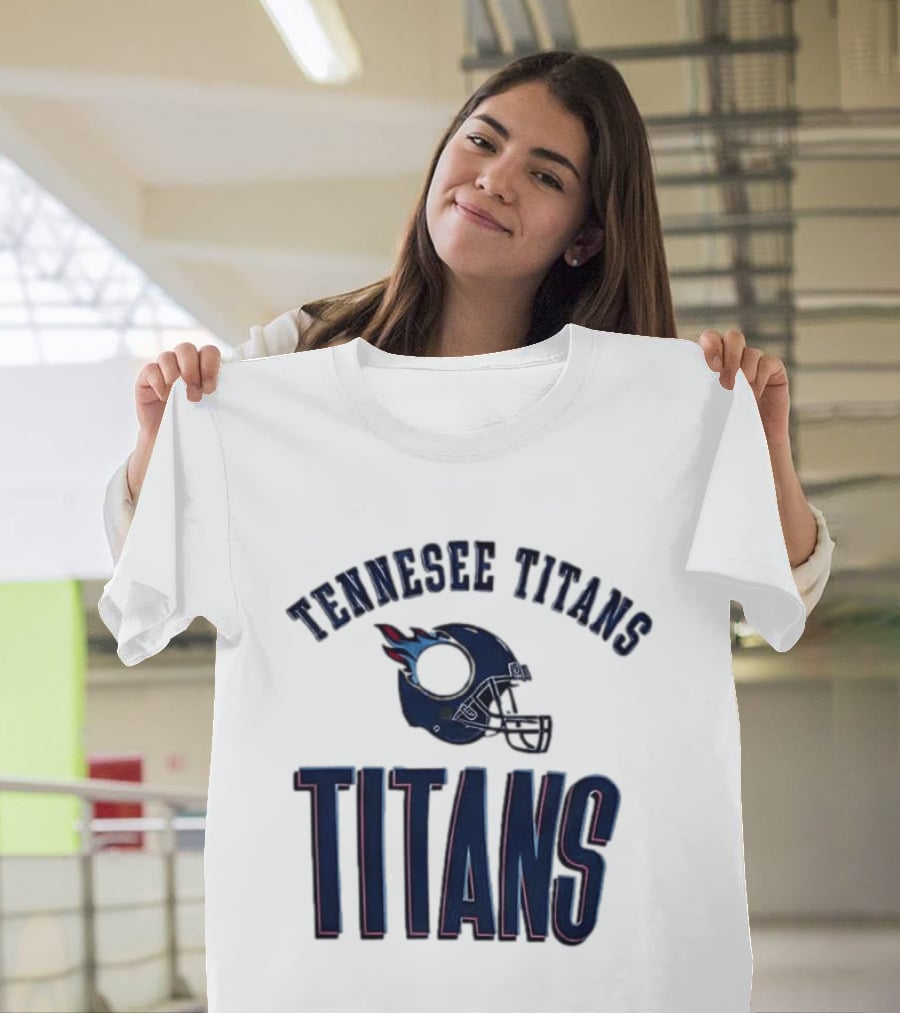 Tennessee Titans Everyone Es Women's Sports Titans Helmet T-Shirt