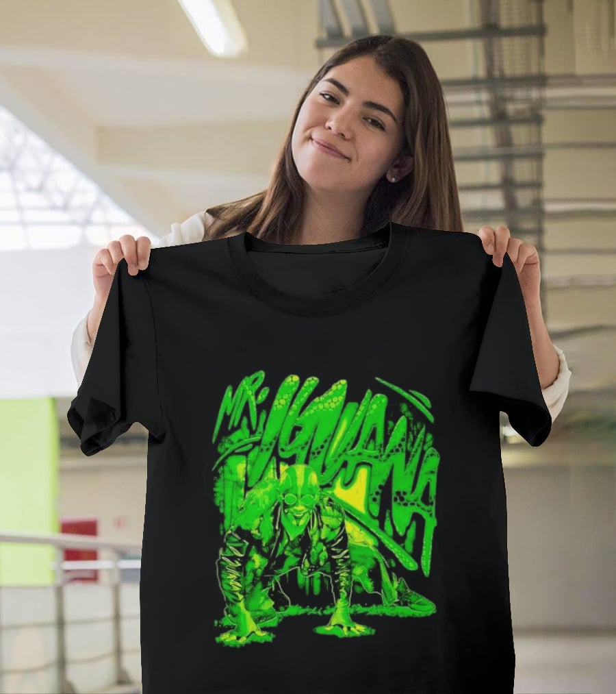 Mr Iguana Crouching Mexican Luchador Green Lizard Scale Graffiti T-Shirt