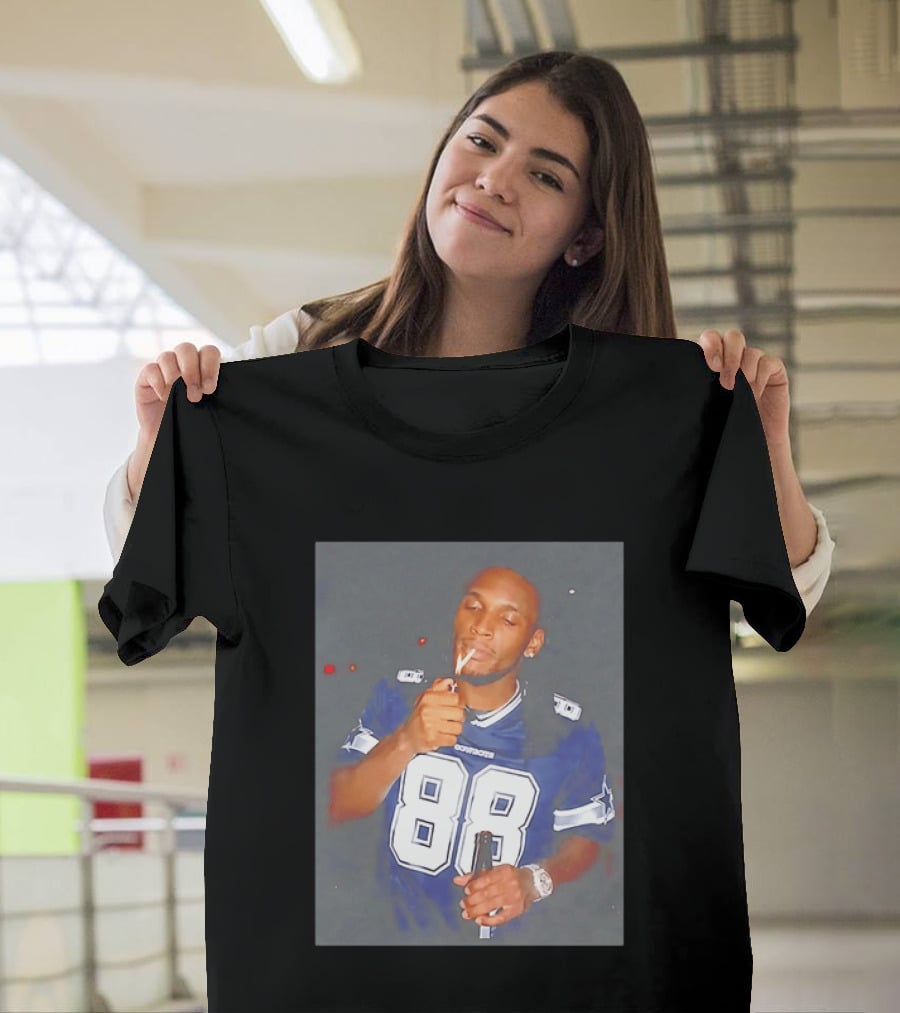CeeDee Lamb Dallas Cowboys 88 Jersey Holding Beer Smoking T-Shirt