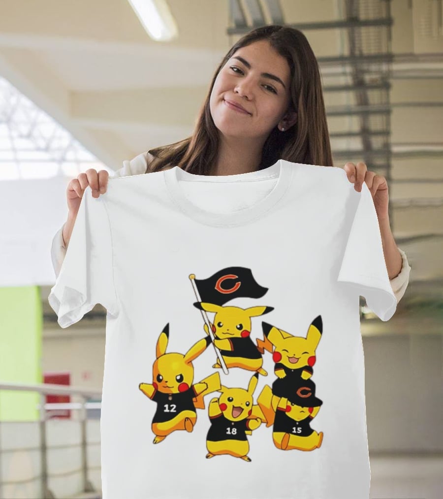 Chicago Bears Pikachu Fan Squad With Flag And Jerseys T-Shirt