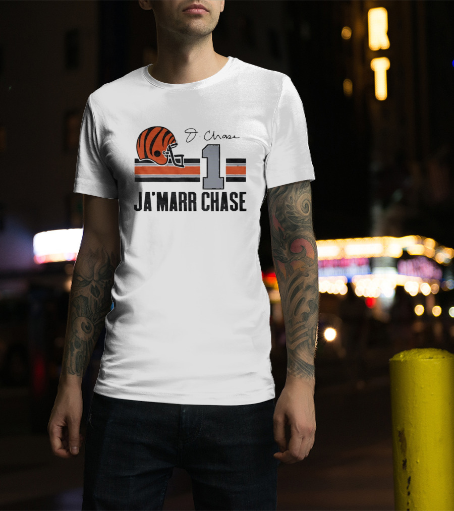 Cincinnati Bengals Ja'Marr Chase Helmet 1 J Signature Stripes Wood Texture T-Shirt
