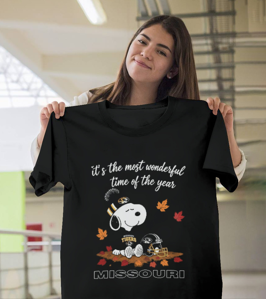 Missouri Snoopy Tigers Most Wonderful Time Of The Year NCAA Football Fall Leaves T-Shirt