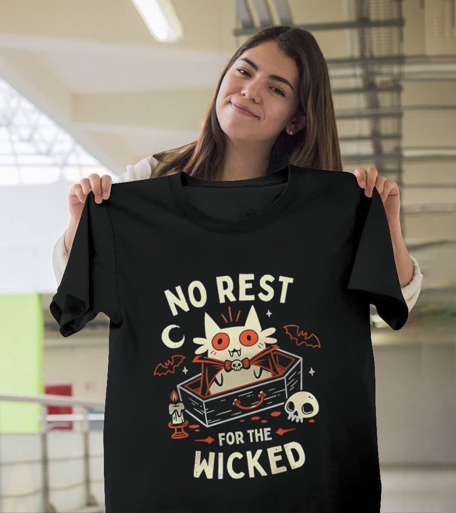 No Rest For The Wicked Vampire Cat Halloween Humor With Bats And Skull T-Shirt