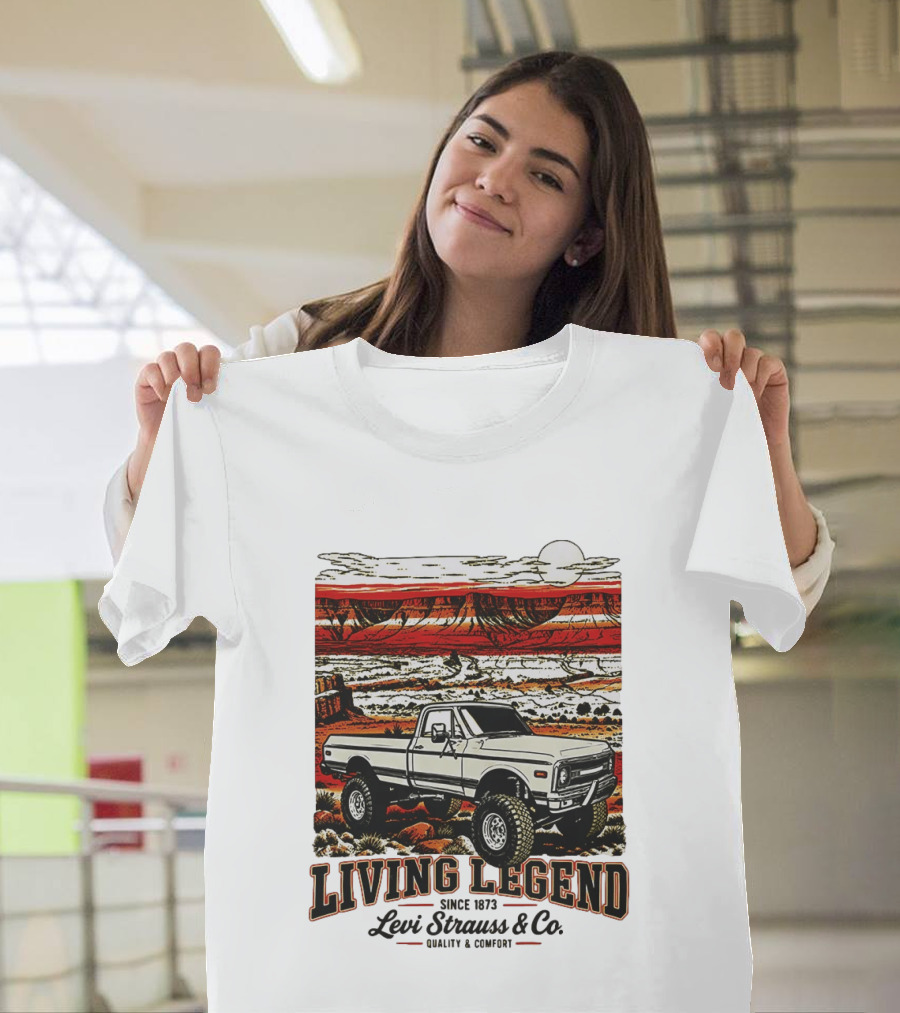 Living Legend Since 1873 Levi Strauss Co Vintage Truck Desert Scene T-Shirt
