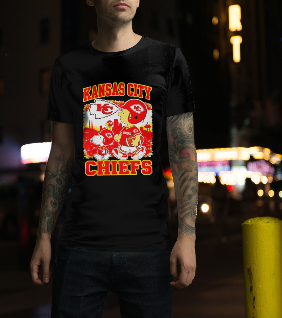 Kansas City Chiefs Snoopy Woodstock Skyline Football 2026 T-Shirt
