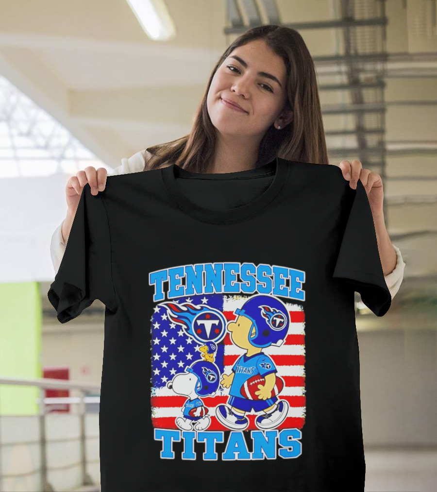 Tennessee Titans Snoopy Woodstock American Flag NFL Football 2026 T-Shirt