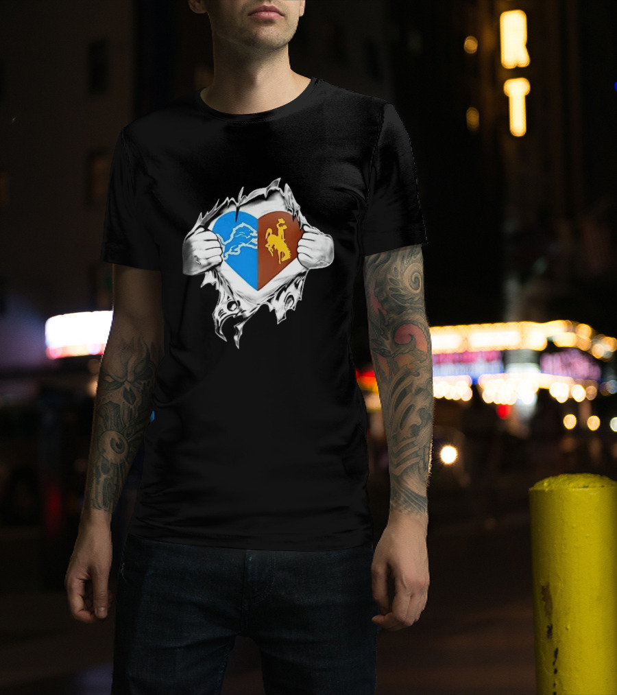 Detroit Lions Wyoming Cowboys Heart Ripped Skin T-Shirt