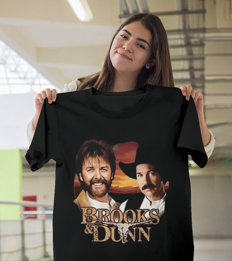 Brooks And Dunn Von Miller Dallas Cowboys Sunset T-Shirt