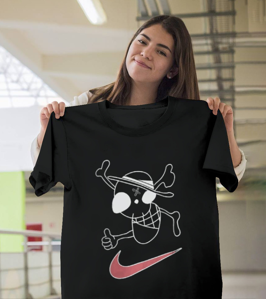 Pirate Straw Hat Skull Thumbs Up Nike T-Shirt