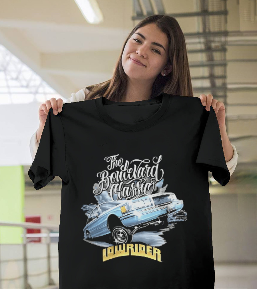 The Boulevard Classic Lowrider Lowrider Light Blue Bouncing Car Smoke T-Shirt