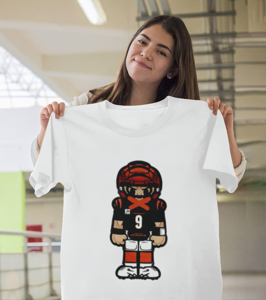 Joe Burrow Cincinnati Bengals 9 Chibi Football 2026 T-Shirt