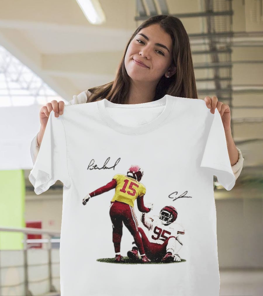 Kansas City Chiefs Mahomes 15 Jones 95 Football Player Signatures T-Shirt