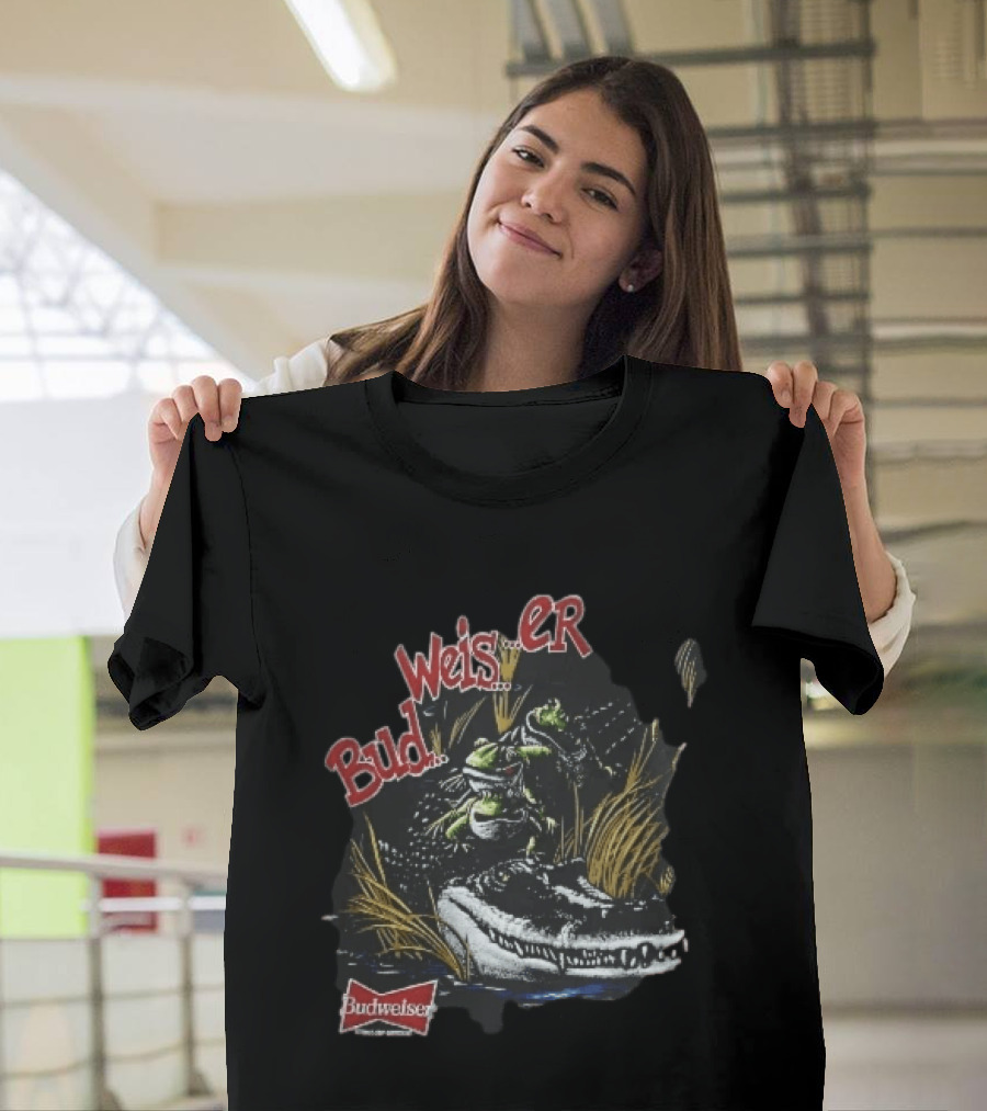 Budweiser Bud Weis Er Frogs On Alligator Swamp Grass King Of Beers T-Shirt