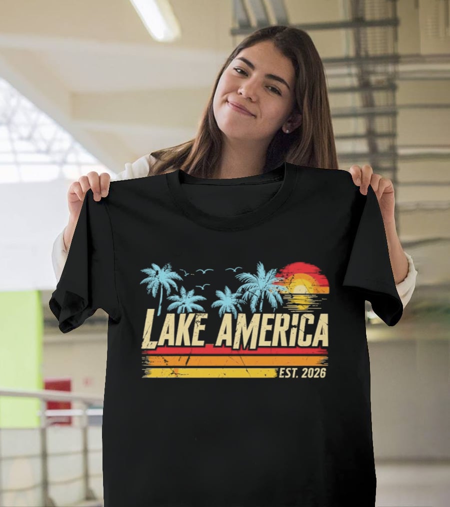 Lake America Est 2026 Tropical Vacation Sunset Palm Trees And Seagulls T-Shirt