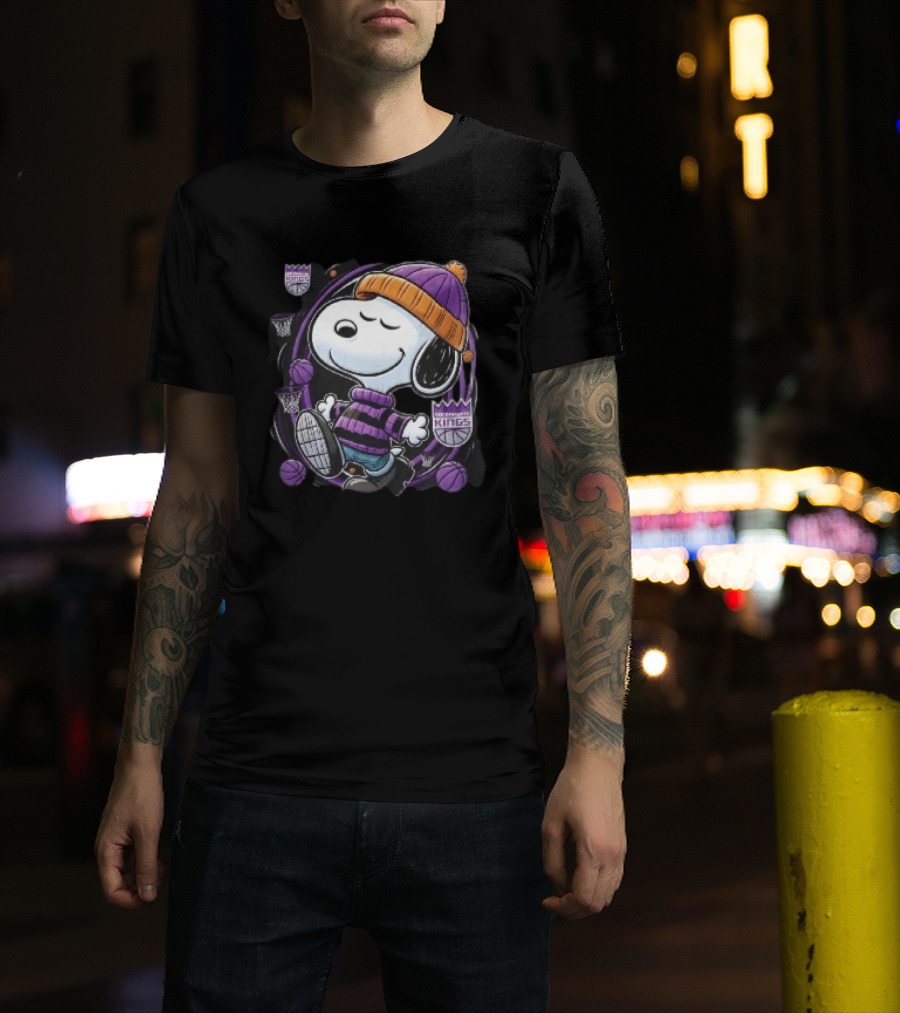 Sacramento Kings NBA Snoopy Walking Beanie Striped Basketball Hoops T-Shirt