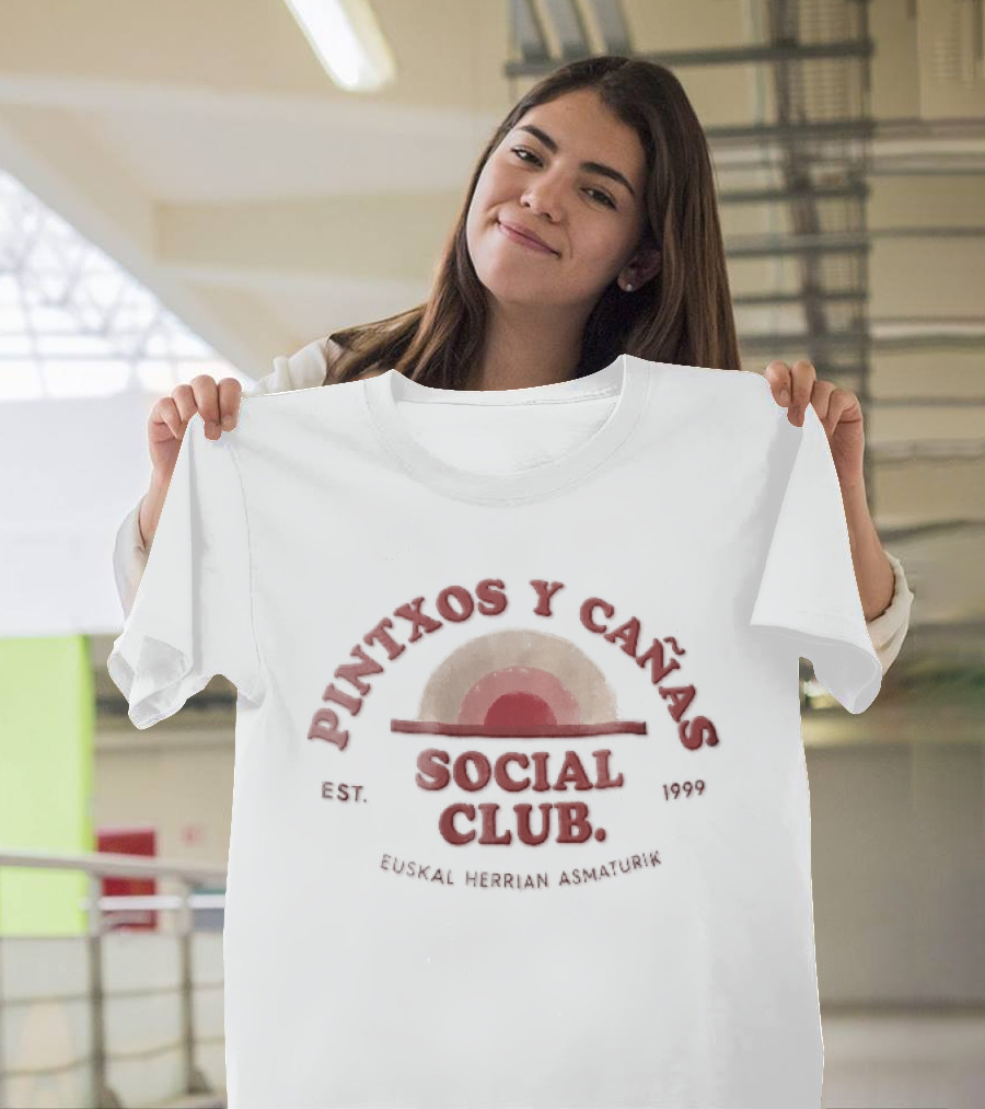 Pintxos Y Canas Social Club Est 1999 Euskal Herrian Asmaturik Sunrise Concentric Arches T-Shirt