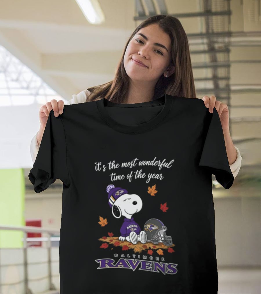 It's The Most Wonderful Time Of The Year Snoopy Baltimore Ravens Beagle Beanie Helmet Autumn Leaves T-Shirt