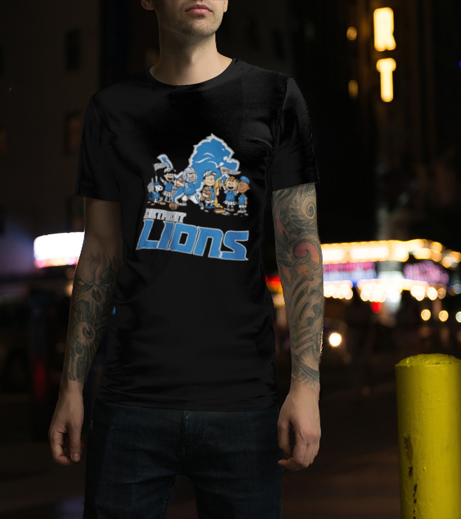 Detroit Lions Charlie Brown Lucy Van Pelt Snoopy Cartoon Football Team T-Shirt