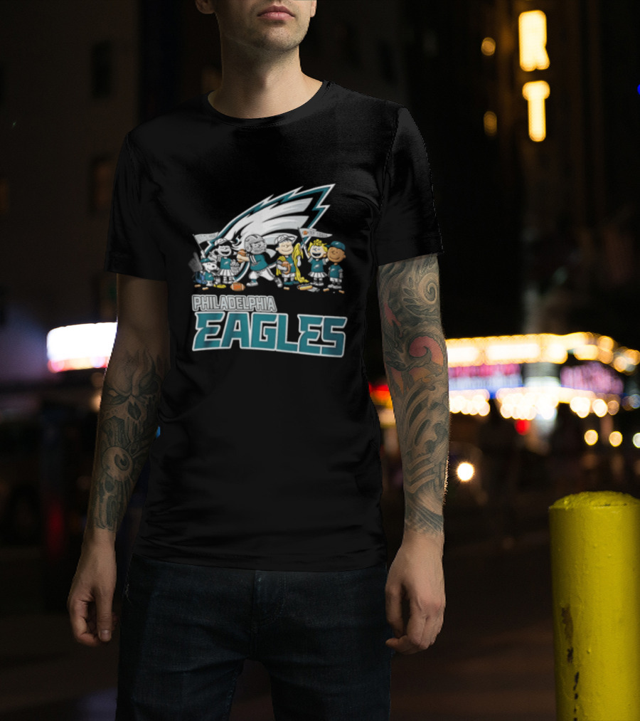 Philadelphia Eagles Charlie Brown Snoopy Cheerleaders Team T-Shirt