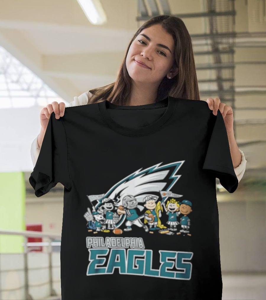 Philadelphia Eagles Charlie Brown Snoopy Cheerleaders Team T-Shirt