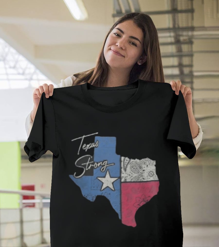 Texas Strong Lone Star Map Paisley Bandana Distressed T-Shirt