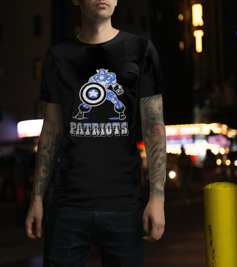 Patriots Stars And Stripes Captain Crouch Holding Shield T-Shirt