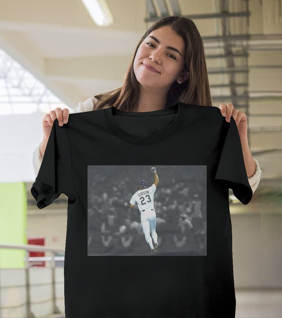 Kirk Gibson 23 Los Angeles Dodgers Baseball Celebration Iconic Moment T-Shirt