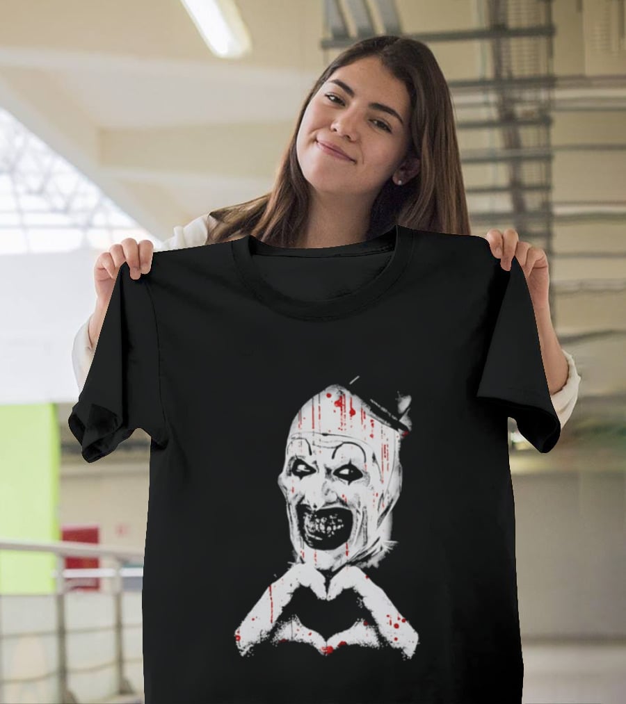 Terrifying Clown With Creepy Heart Hands And Bloody Accents T-Shirt