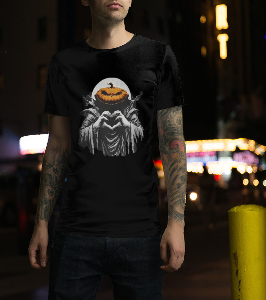 Scary Jack O Lantern Hooded Cloak Heart Hands Full Moon T-Shirt