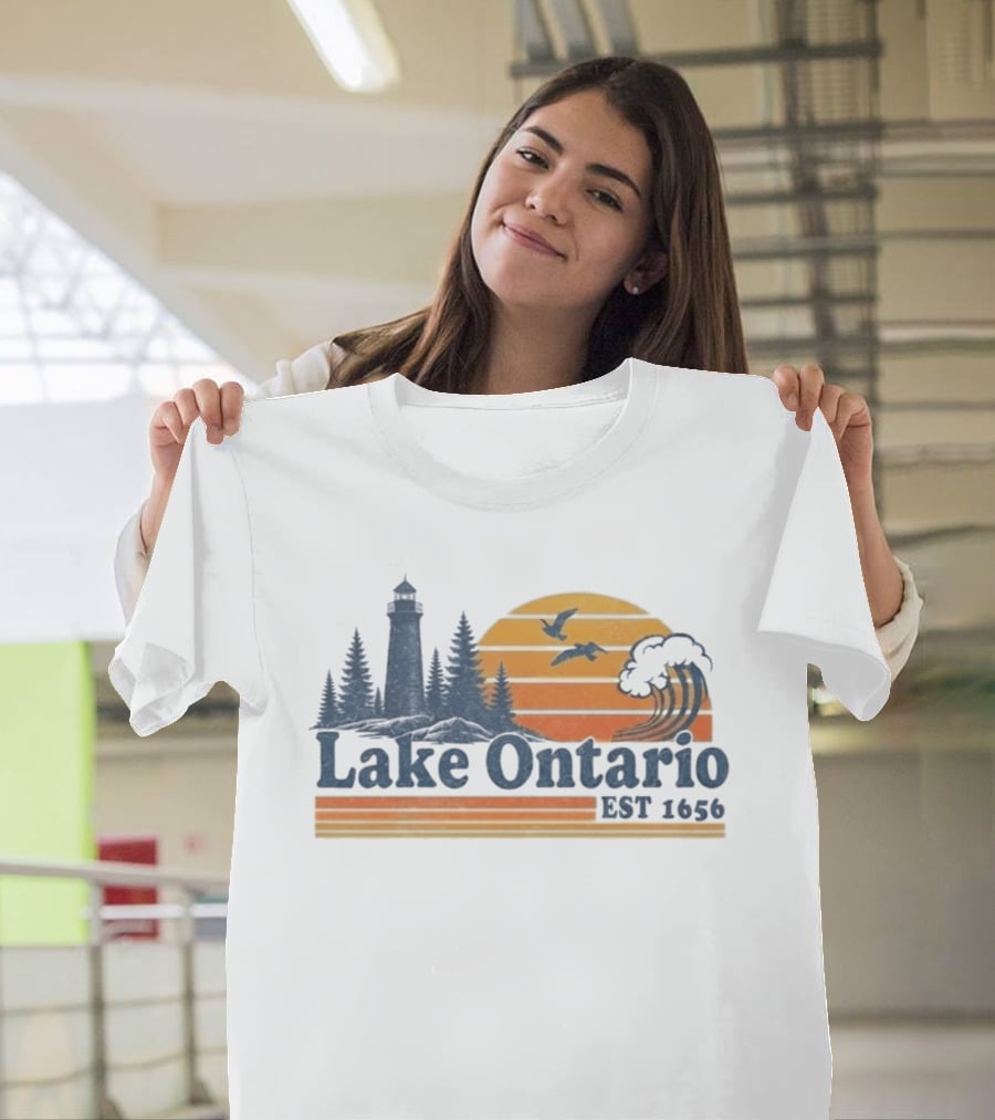 Lake Ontario Est 1656 Lighthouse Sunset Tree Birds T-Shirt