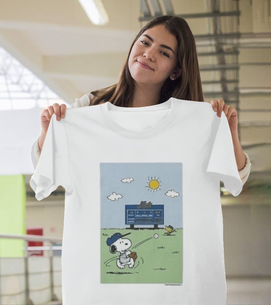 New York Mets Snoopy Peanuts Baseball Collaboration T-Shirt