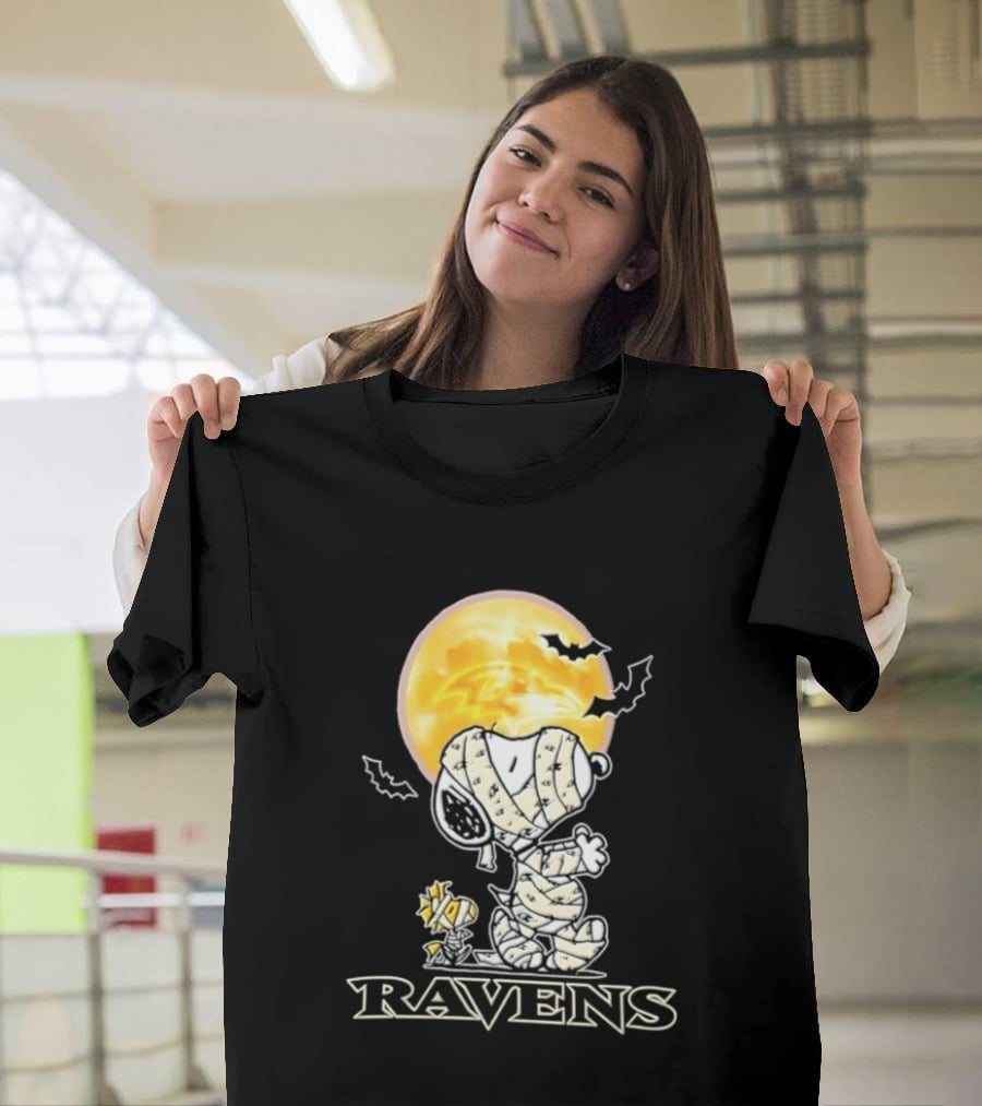 Ravens Halloween Snoopy Woodstock Mummy Festive 2026 T-Shirt