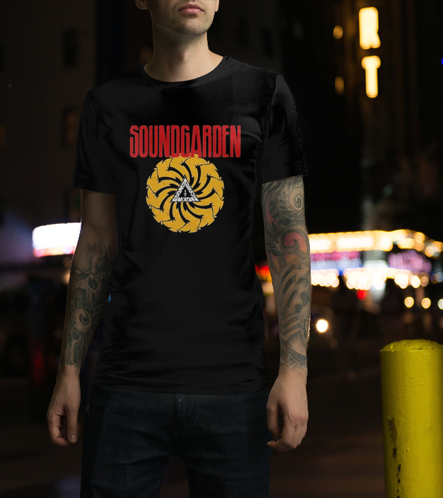 Ben Stiller Focker In Law Greg Focker Soundgarden Spiral Triangular T-Shirt