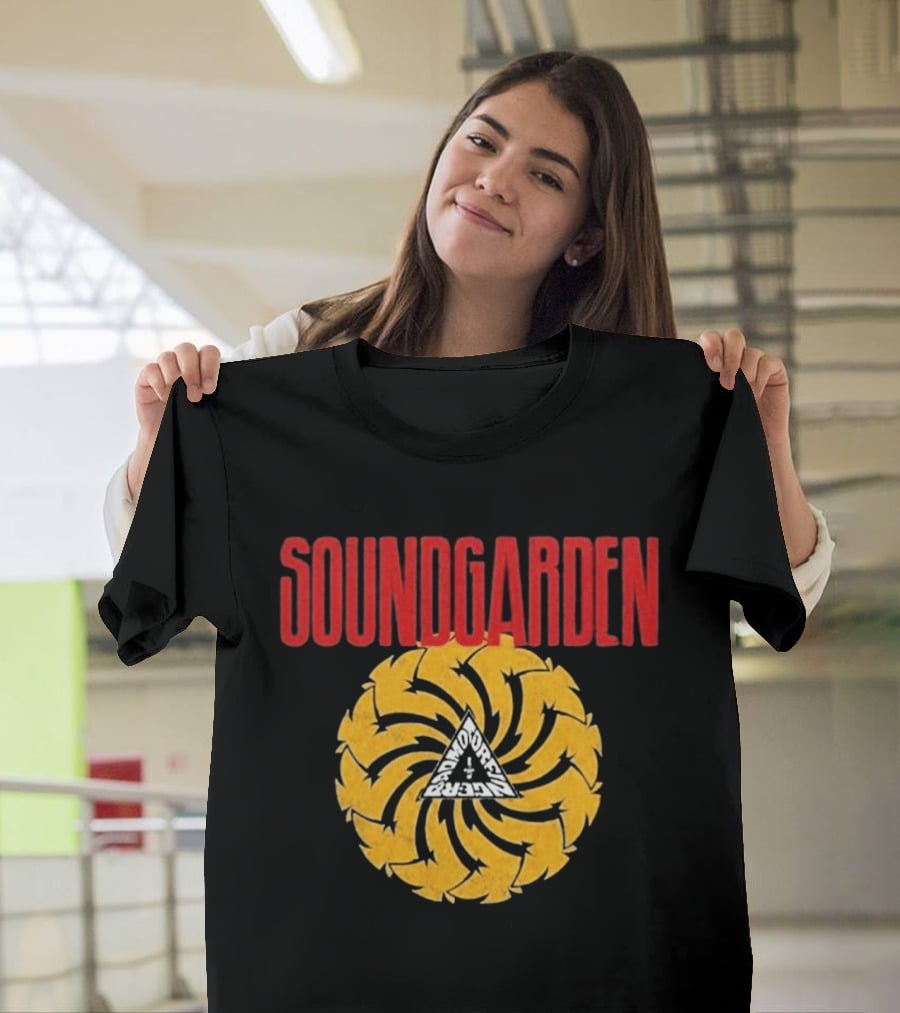 Ben Stiller Focker In Law Greg Focker Soundgarden Spiral Triangular T-Shirt