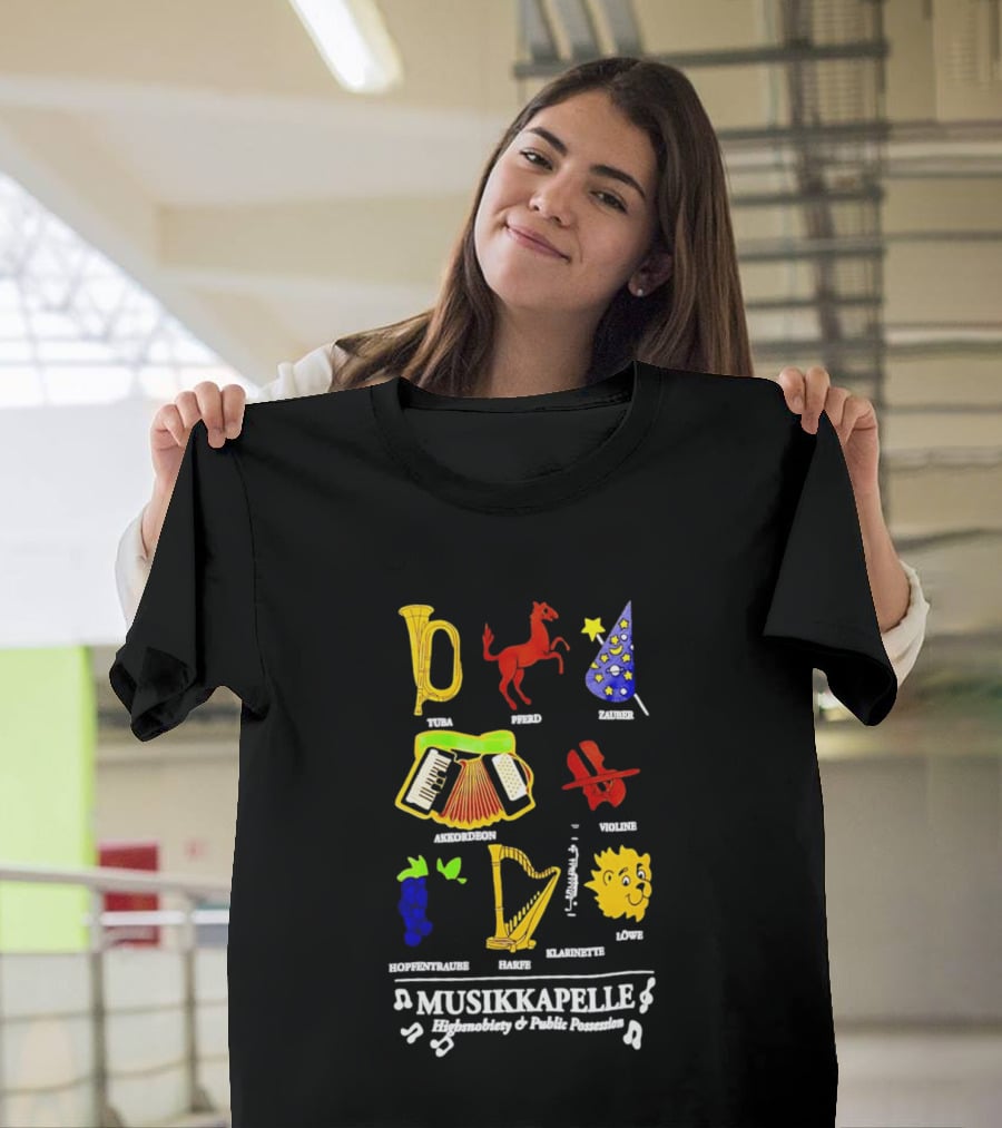 Musikkapelle Highsnobiety And Public Possession Tuba Speed Zauber Akkordeon Wolke Hopfentruabe Harfe Klarinet Löwe T-Shirt