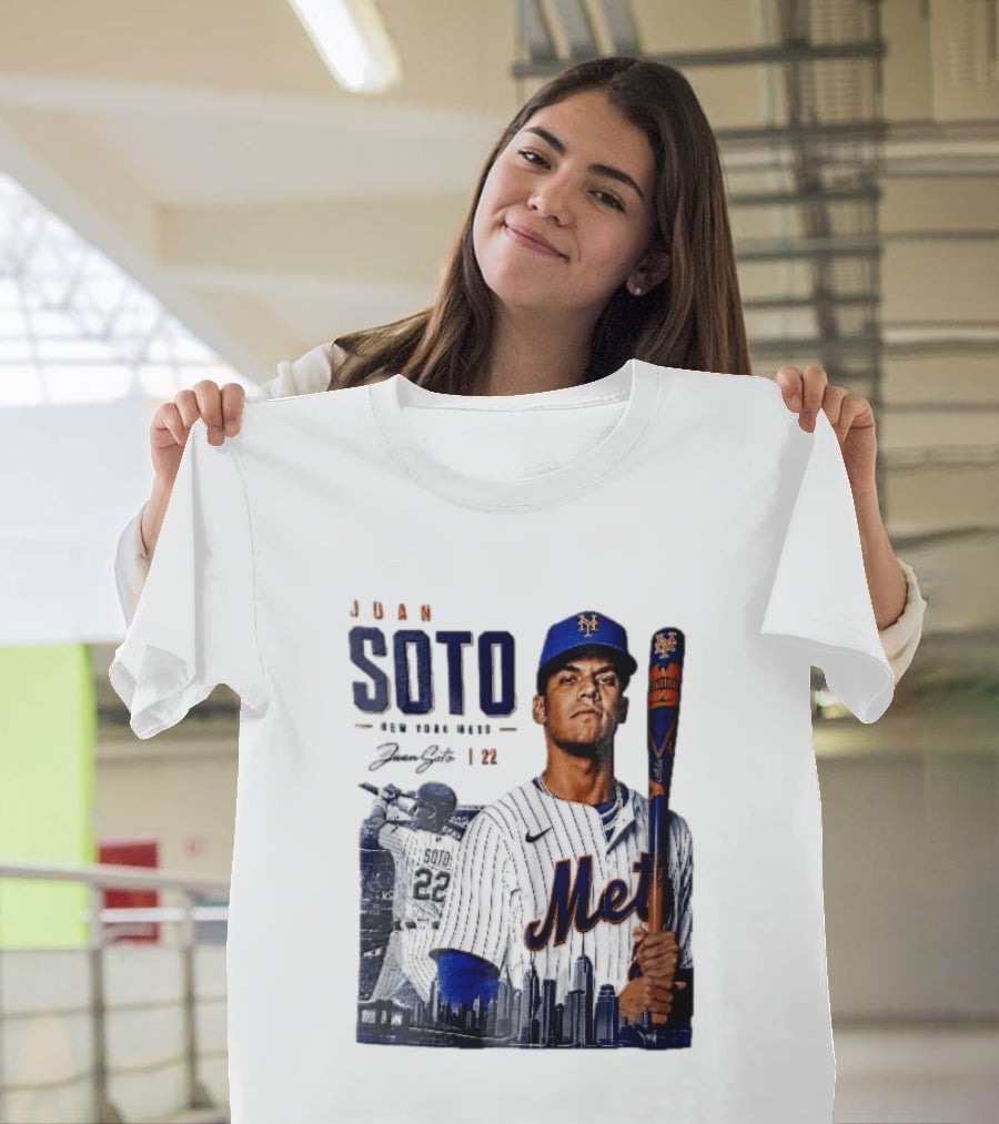 Juan Soto New York Mets MLB 22 Player Batting Skyline Collage T-Shirt
