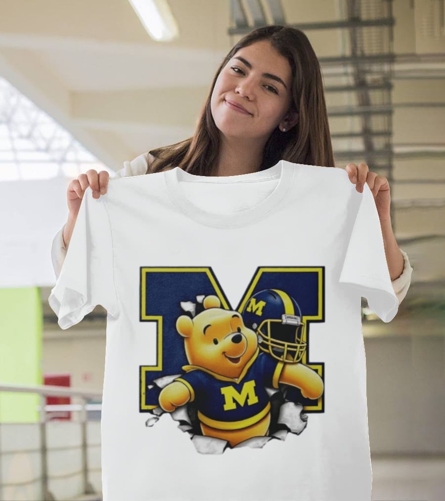 Winnie The Pooh Michigan Wolverines Football M Helmet T-Shirt
