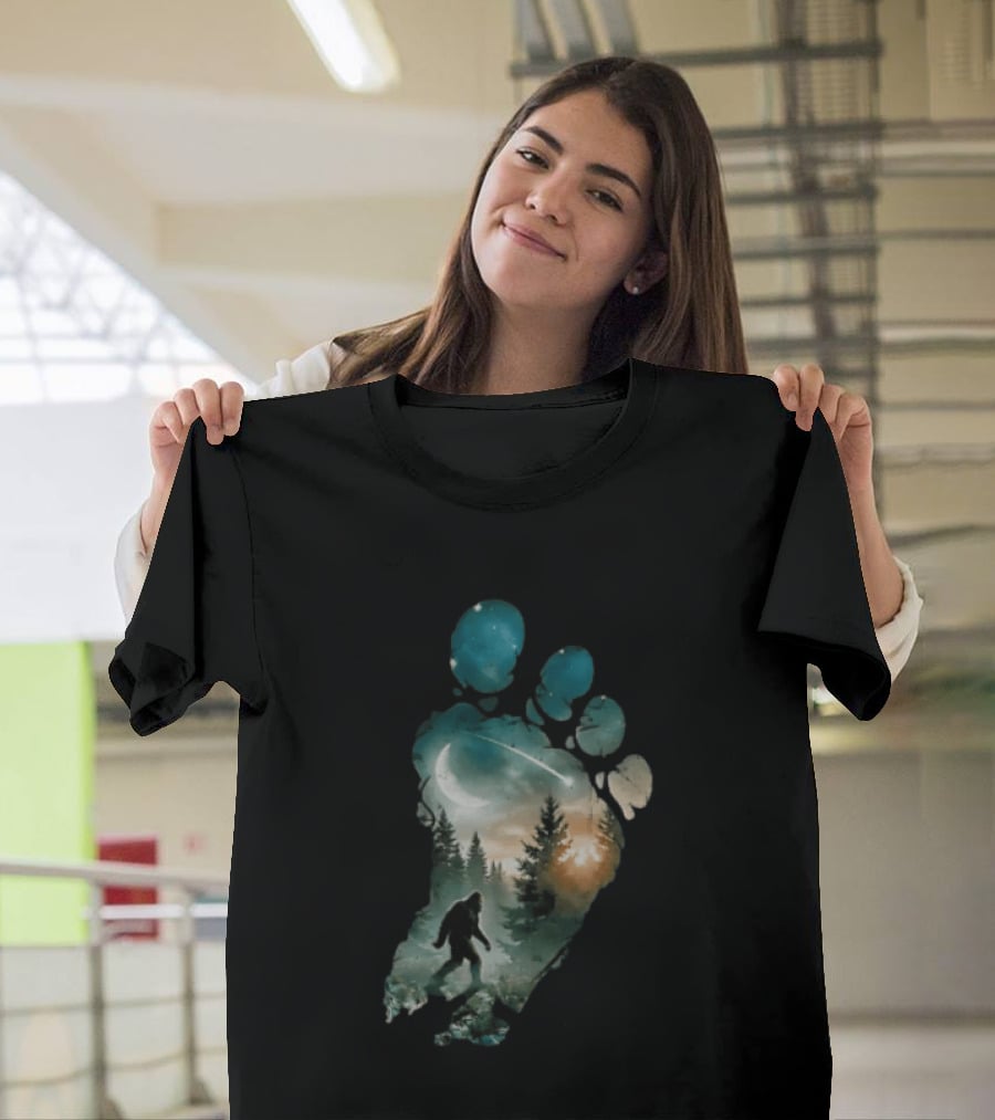 Bigfoot Footprint Moon Mountain Trees Forest Sasquatch Night Scene T-Shirt