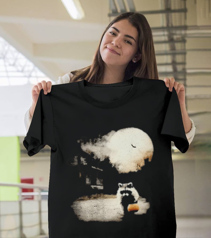 Halloween Spooky Pumpkin Raccoon Full Moon Scene T-Shirt