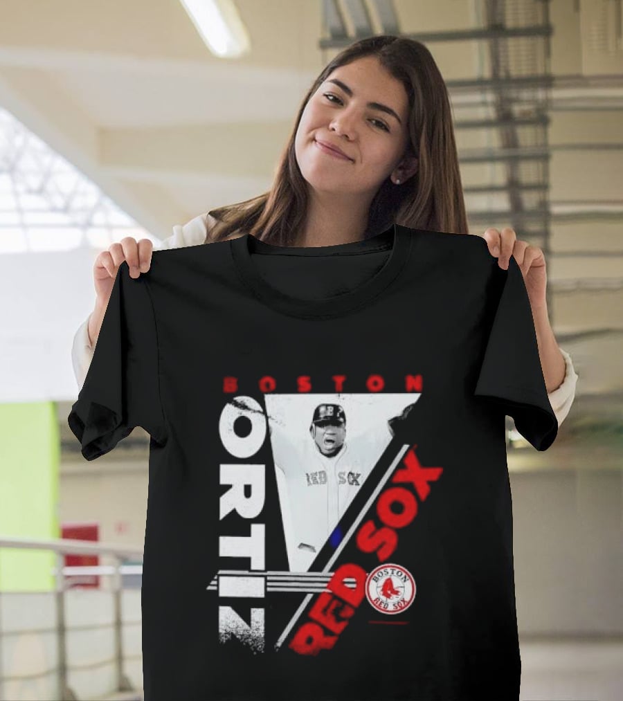 David Ortiz Boston Red Sox Celebrating T-Shirt