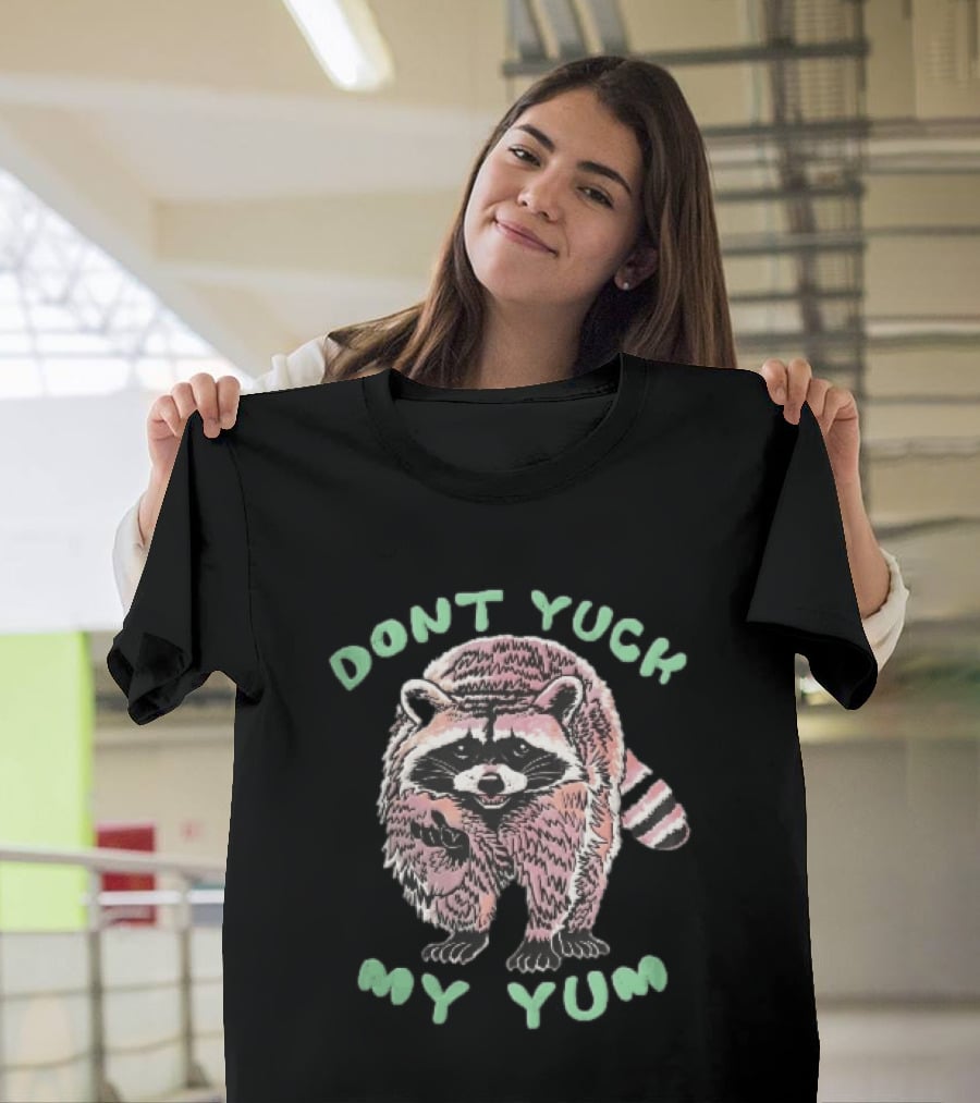 Dont Yuck My Yum Distressed Pink Raccoon Waving Paw Sketch T-Shirt