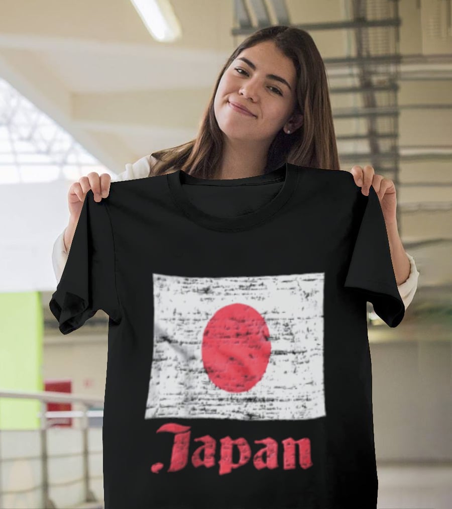 Japan Flag Distressed Style Red Dot Vintage Look T-Shirt