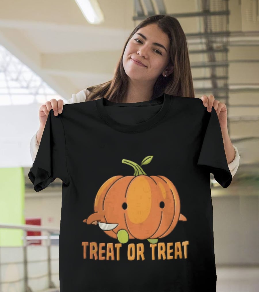 Treat Or Cartoon Pumpkin Holding Small Knife T-Shirt