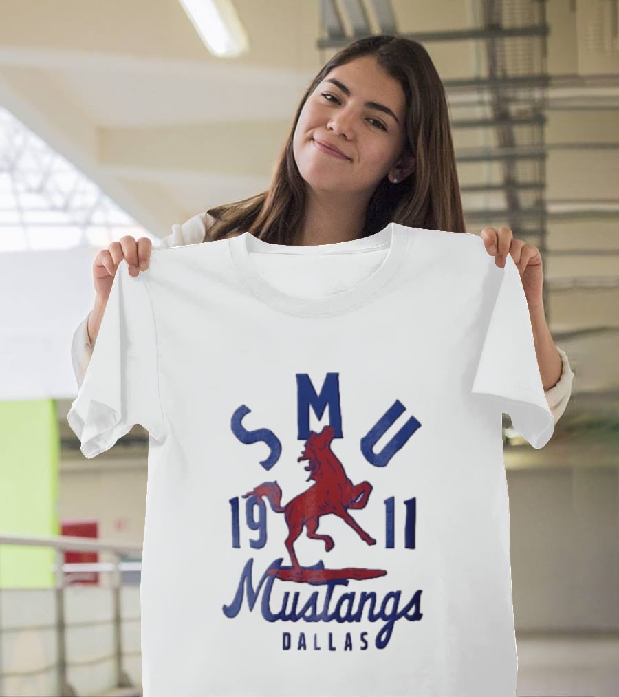 SMU Mustangs Dallas 1911 Red Rearing Horse T-Shirt