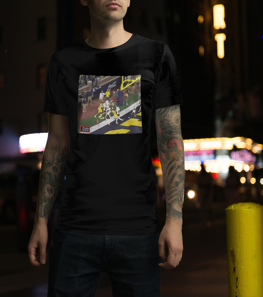 Michigan Wolverines NCAA Football Endzone Goalpost Red Circles 0:00 Photo T-Shirt