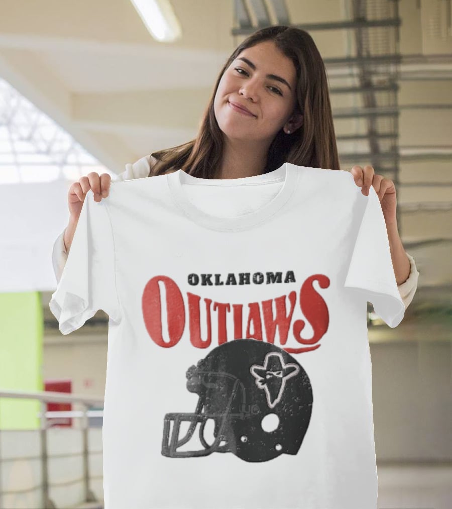 Oklahoma Outlaws Distressed Black Helmet Masked Bandit 2025 T-Shirt